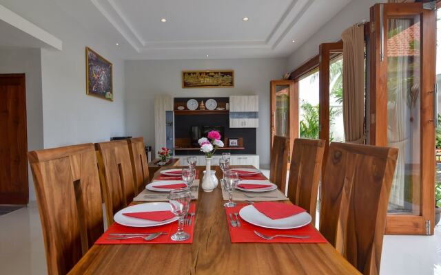 Villa Banyu Riris