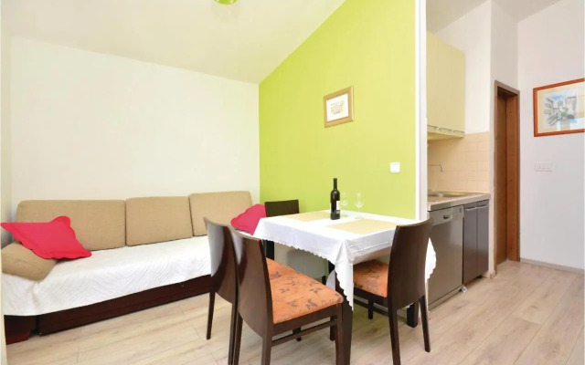 Apartment Podstrana with Sea View V