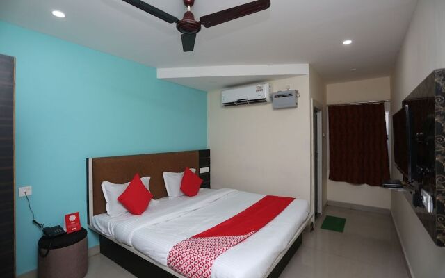 OYO 27016 Hotel Sai Siddhi