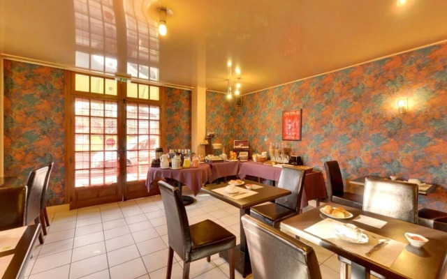 Logis Auberge des Vieux Chênes