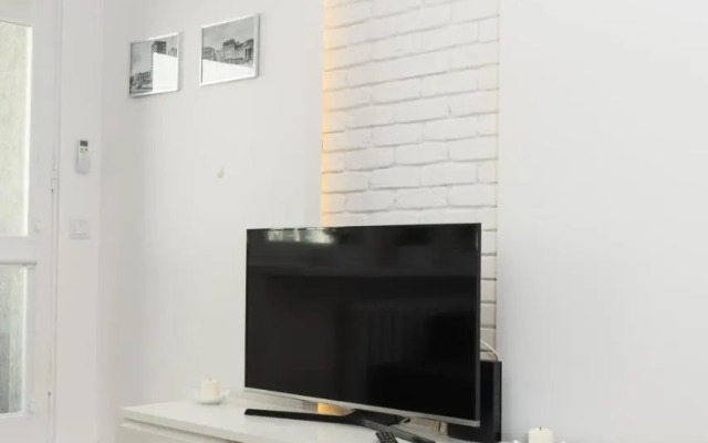 Old Town Grand Theatre Apartment 2