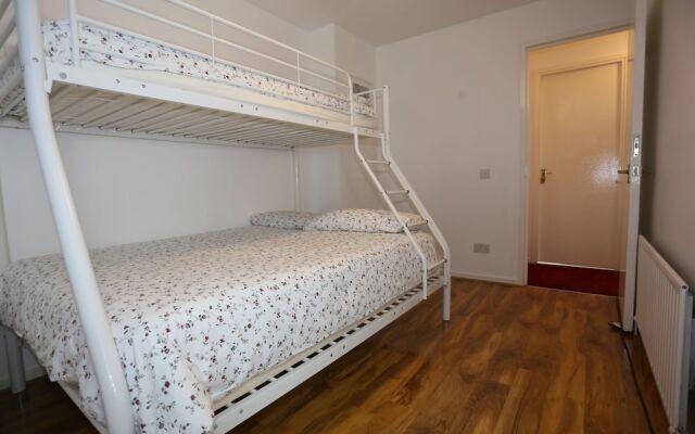 Beautiful 3 Beds House - Thamesmead