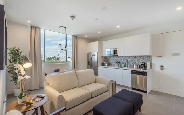 VHC Luxury Apartments 538-203