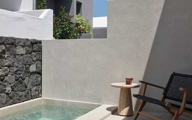 Alaso Design Suites - Adults Only