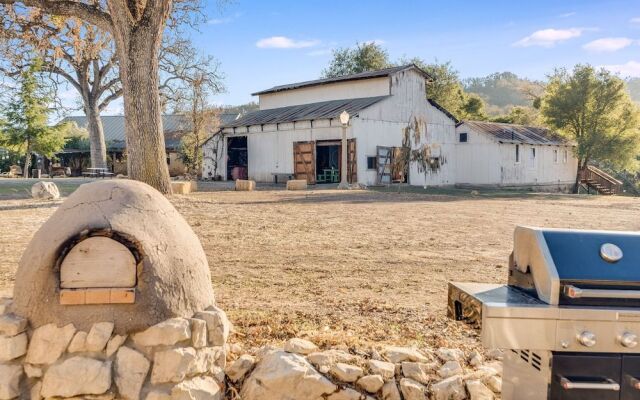 Harmony Over The Hill