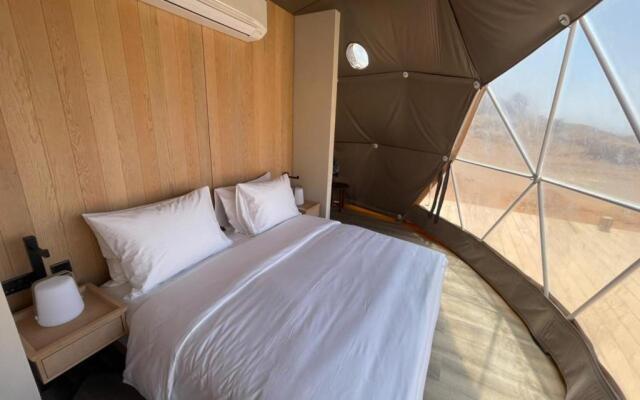 Moon Retreat by Sharjah Collection