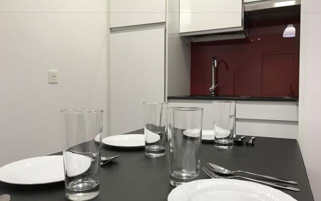 Smart-Tech Plaza Apartment