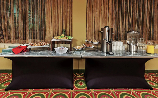 Holiday Inn Hotel & Suites Springfield - I-44 by IHG