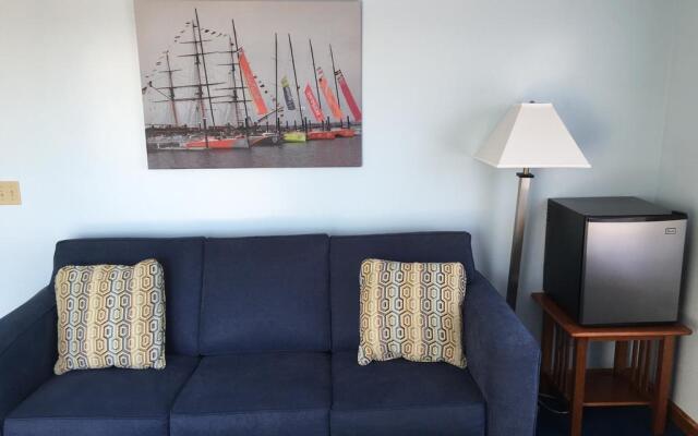 Rhea's Inn By The Sea