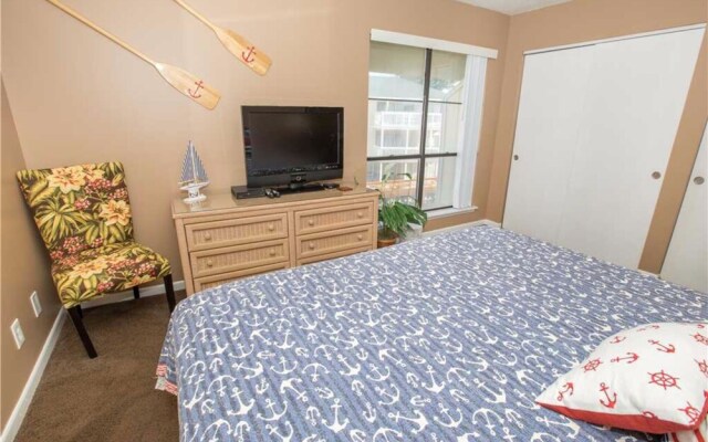 Sandpiper Cove Canal by Holiday Isle