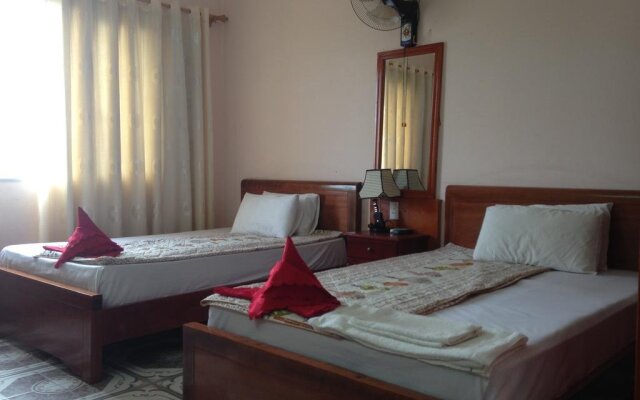 Don Hien 2 Hotel