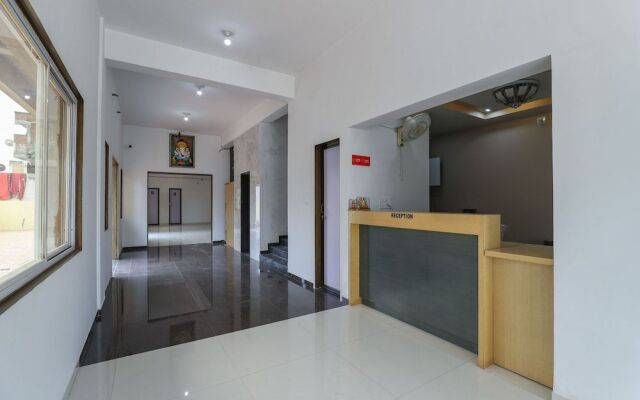 Oyo 43875 Khatti Imly