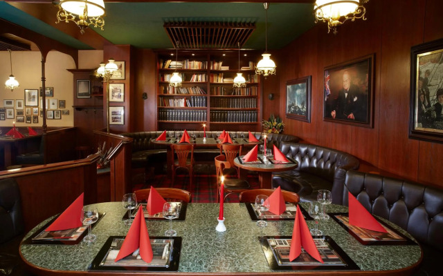 Hotel Excelsior