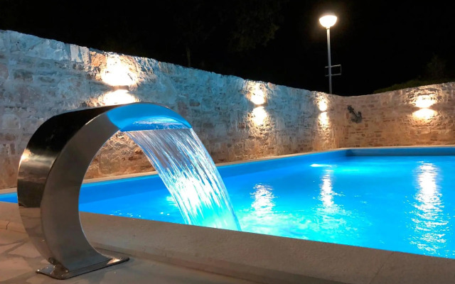 House Sidro, Stari Grad