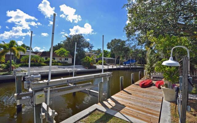 Central - Edgemere 738