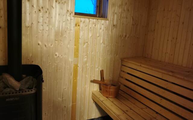 Arctic gourmet cabin