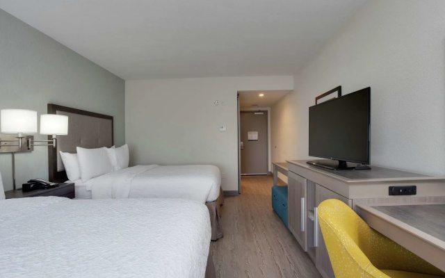 Hampton Inn & Suites Miami Wynwood Design District