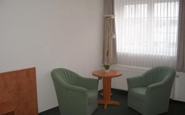 Alter Dorfkrug Am Kanal