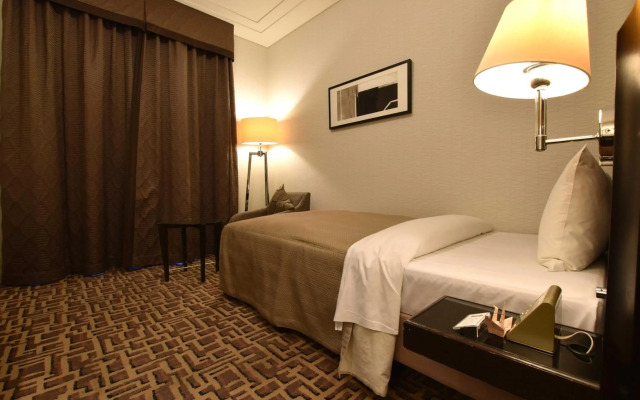 Okura Chiba Hotel
