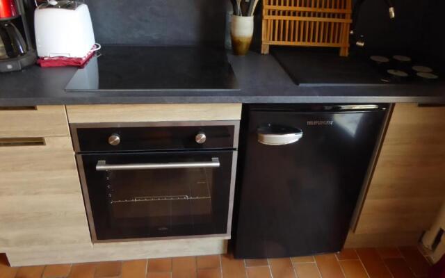 Les Pucines T2 bas de villa