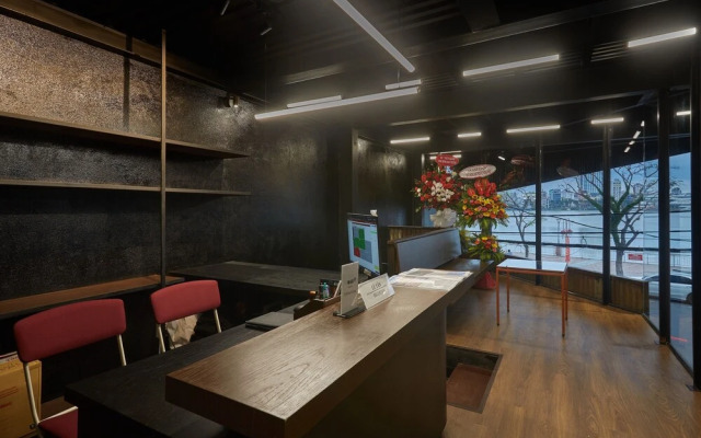 The Garden Capsule Hotel