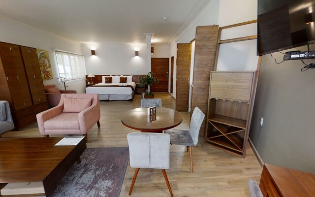 Tokio Suites