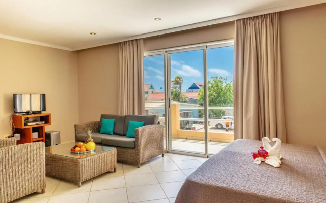 Luxury Studio Rough Scad at Den Laman