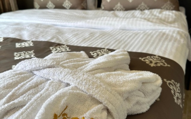 Lamoya Suites