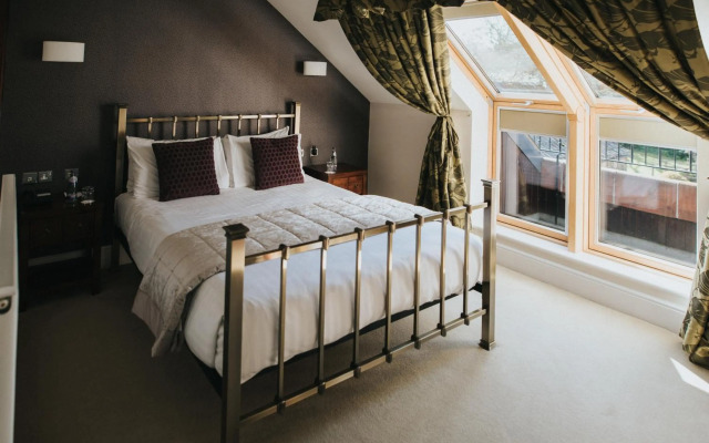 Hall Farm Hotel & Restaurant