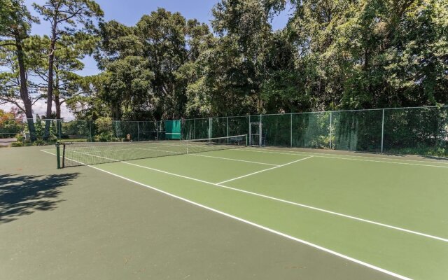 Hodnett Cooper's Beach Club