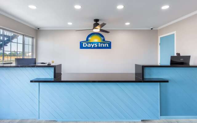 Days Inn by Wyndham Red Bluff