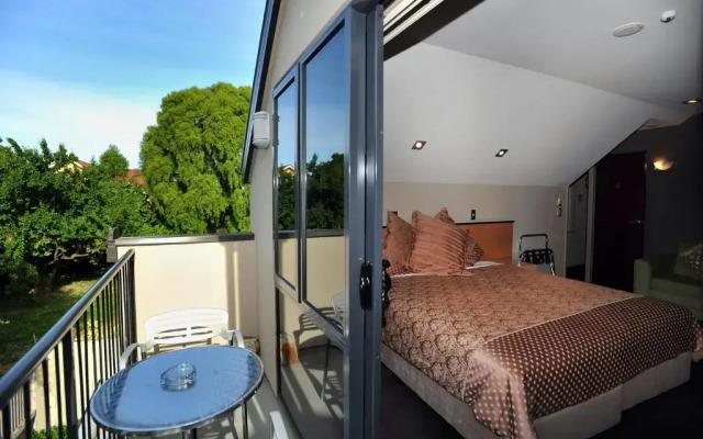 Athena Apartment