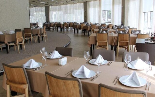 Agsaray Deluxe Hotel
