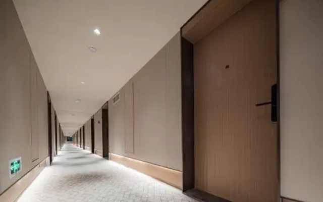 JI Hotel (Yibin Xizhan Zhanqian Square)