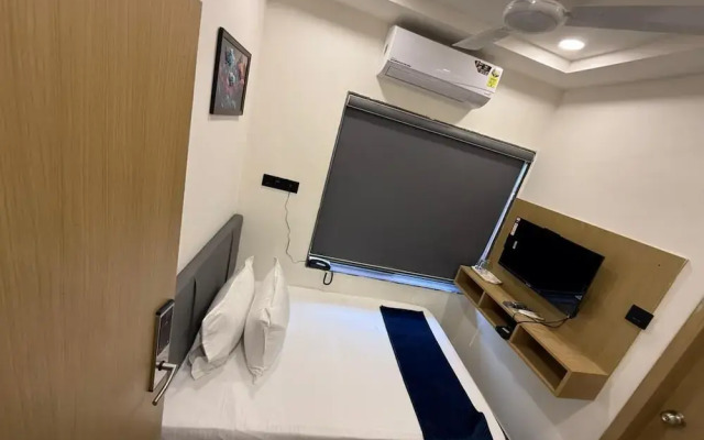 The Sky Comfort Hotel Krisha Dwarka