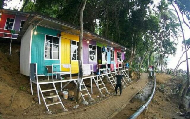 Warna Warni Cabin