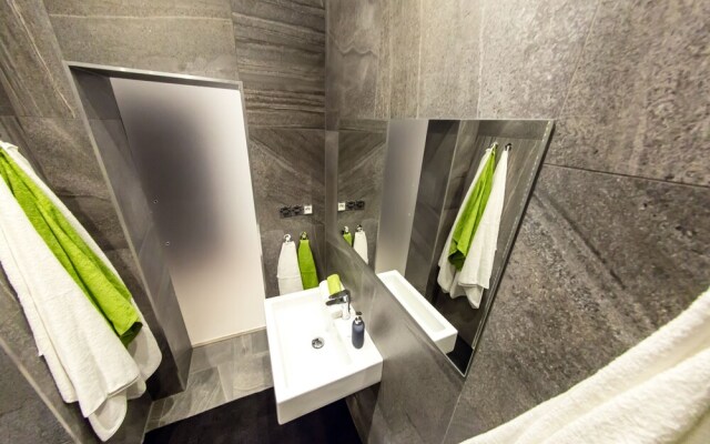 Freedom rooms and apartments