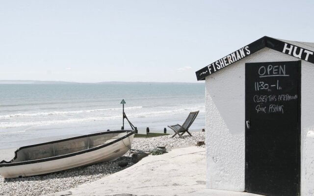 3BR Stylish Home Sea View Walk to East Wittering