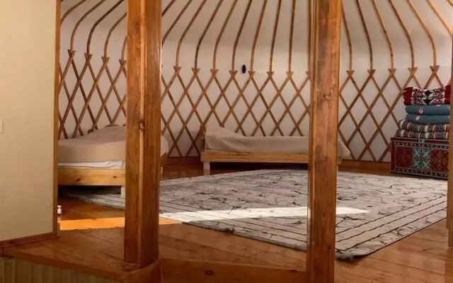 Rahmat Yurts