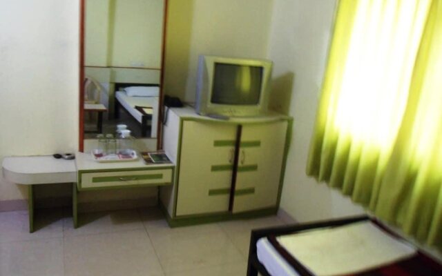 Hotel Monica Lodging And Bording