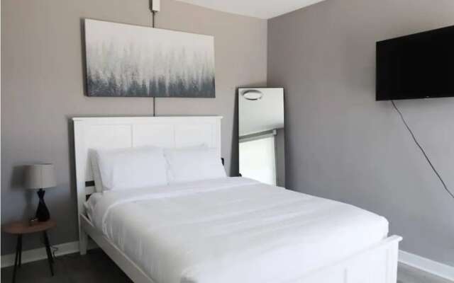 Cute & Friendly 1-BR 10 Mins From Nash