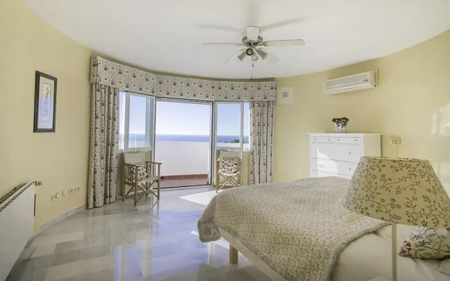 Spacious Villa With Impressive Views