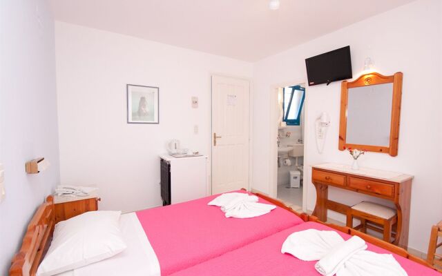Marinos Hotel