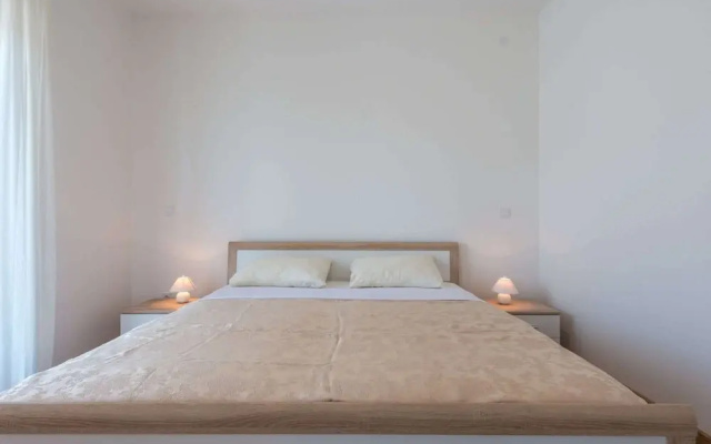 Apartments Lucija - Two Bedroom Apartment With Balcony and Sea View