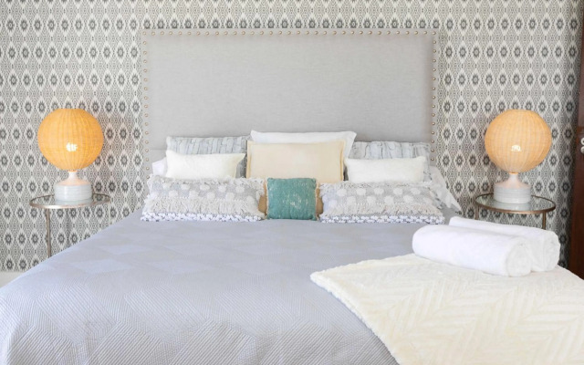 Stylish 5-Bdrs Duplex/Penthouse - Heart Of P.Banus