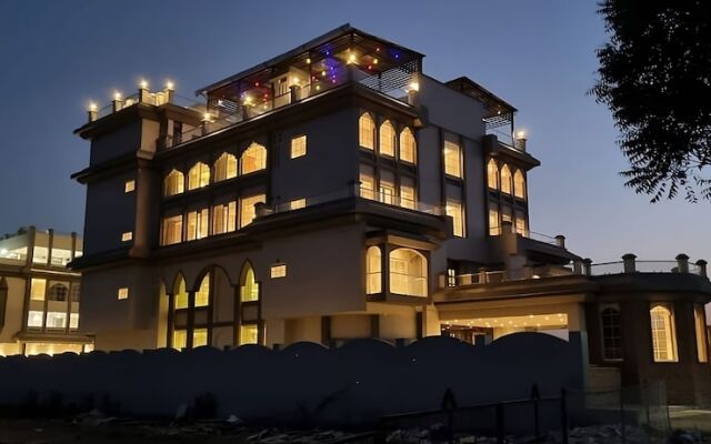 Hotel Raghav Vilas