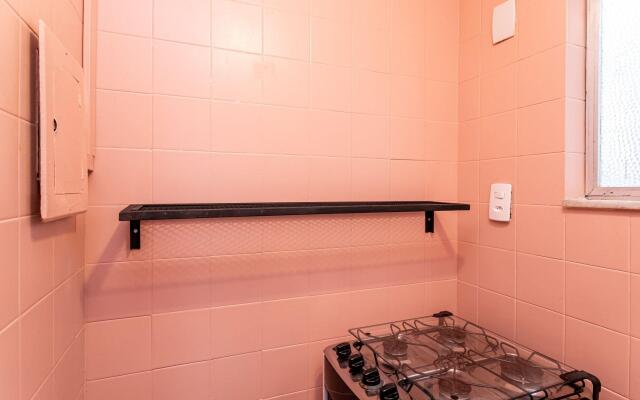 Quarto&Sala a 550m da Praia de Ipanema | PFA58/804