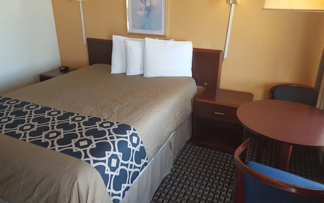 Split Mountain Motel