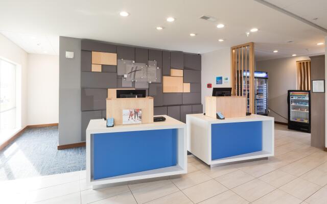 Holiday Inn Express And Suites Auburn by IHG