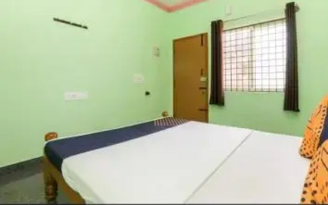 Yeshwitha Residency by OYO Rooms